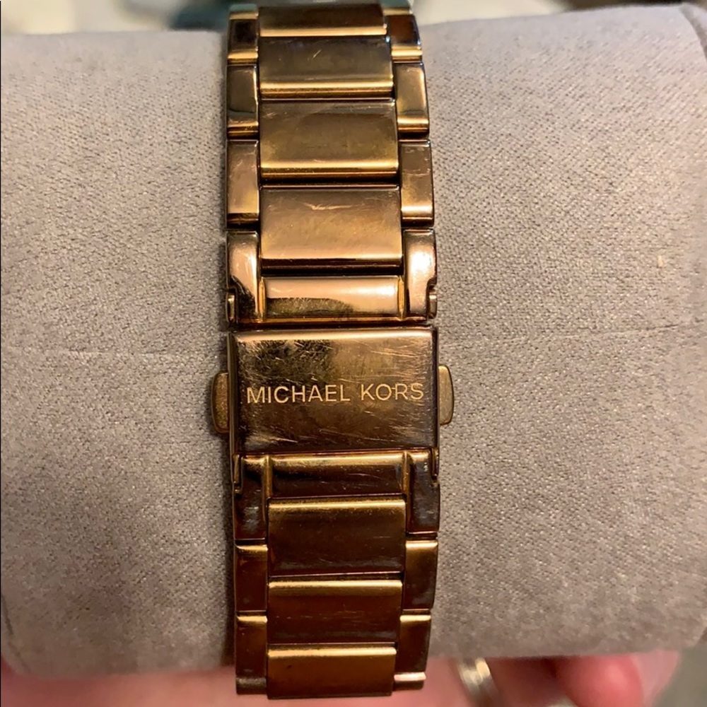 Michael Kors watch - Picture 2 of 4